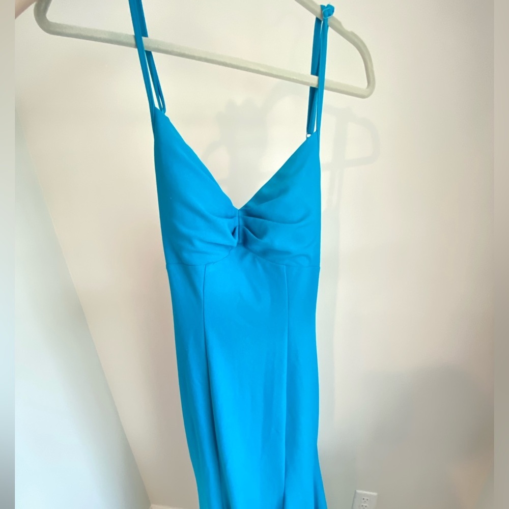 Blue Gown - Picture 7 of 9